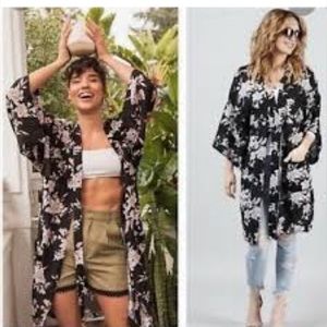 SPIRITUAL GANGSTER MAYA  FLORAL KIMONO OS